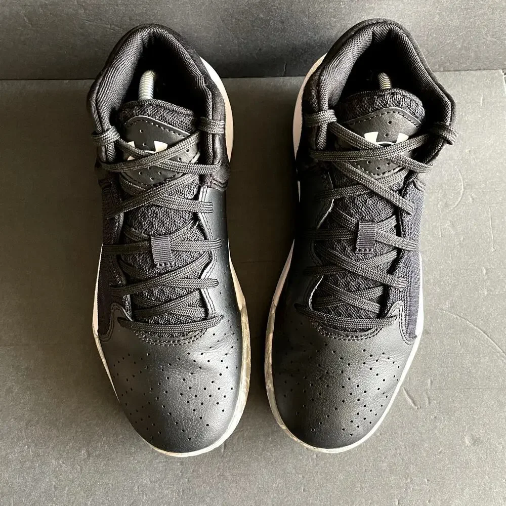 Under Armour black white